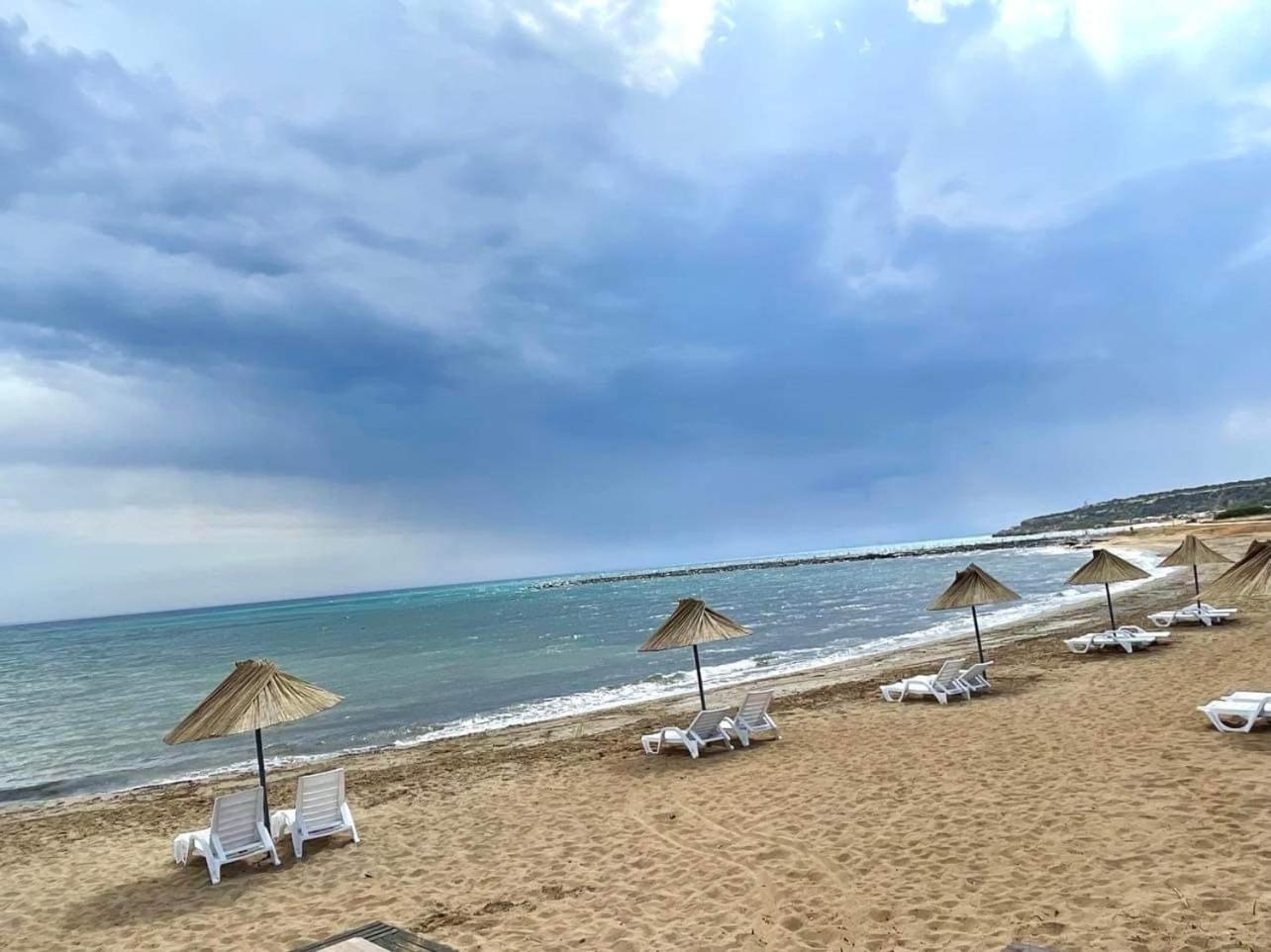Relaxing Penthouse Suites By The Sea Vokolidha 외부 사진