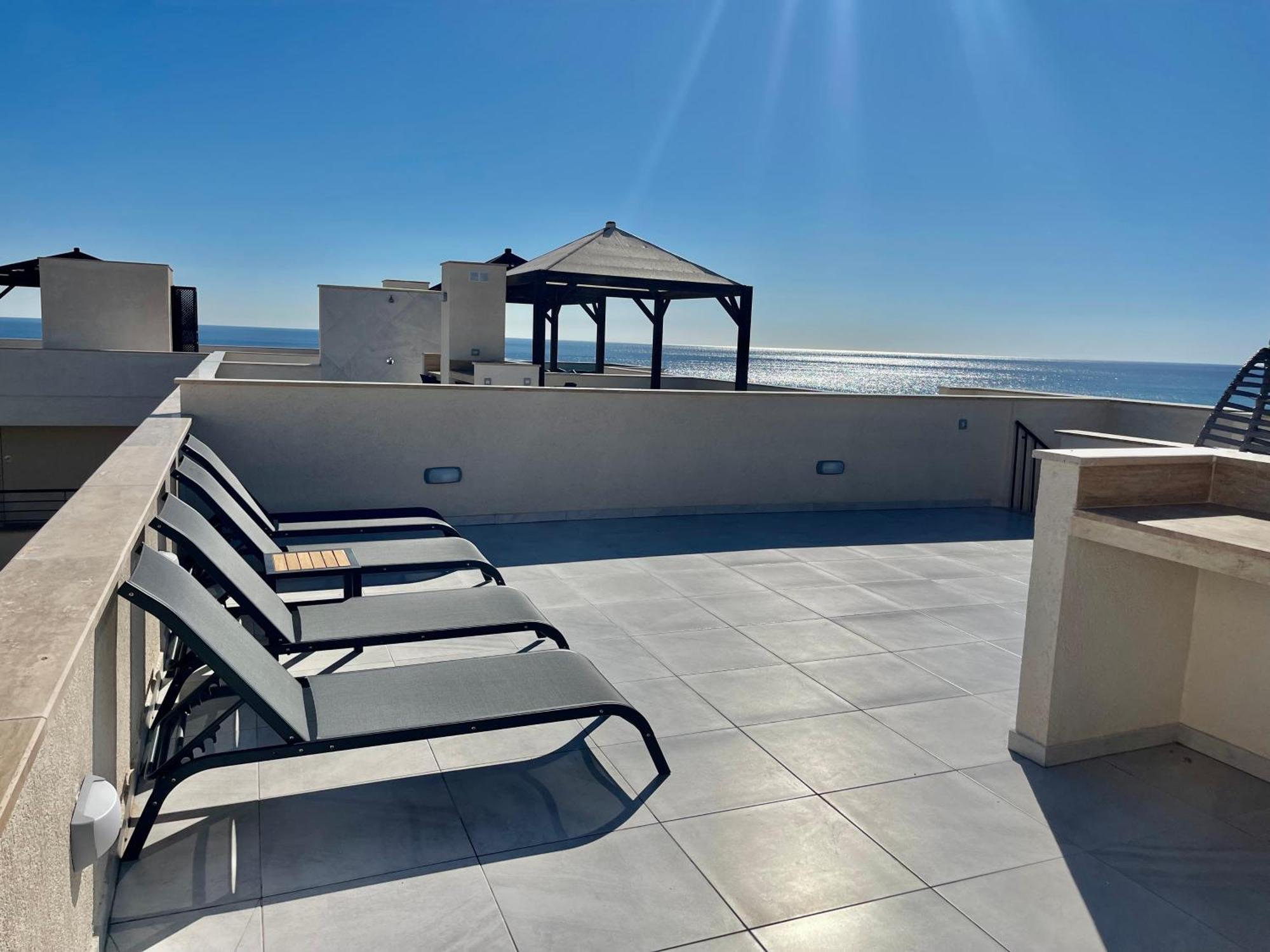 Relaxing Penthouse Suites By The Sea Vokolidha 외부 사진