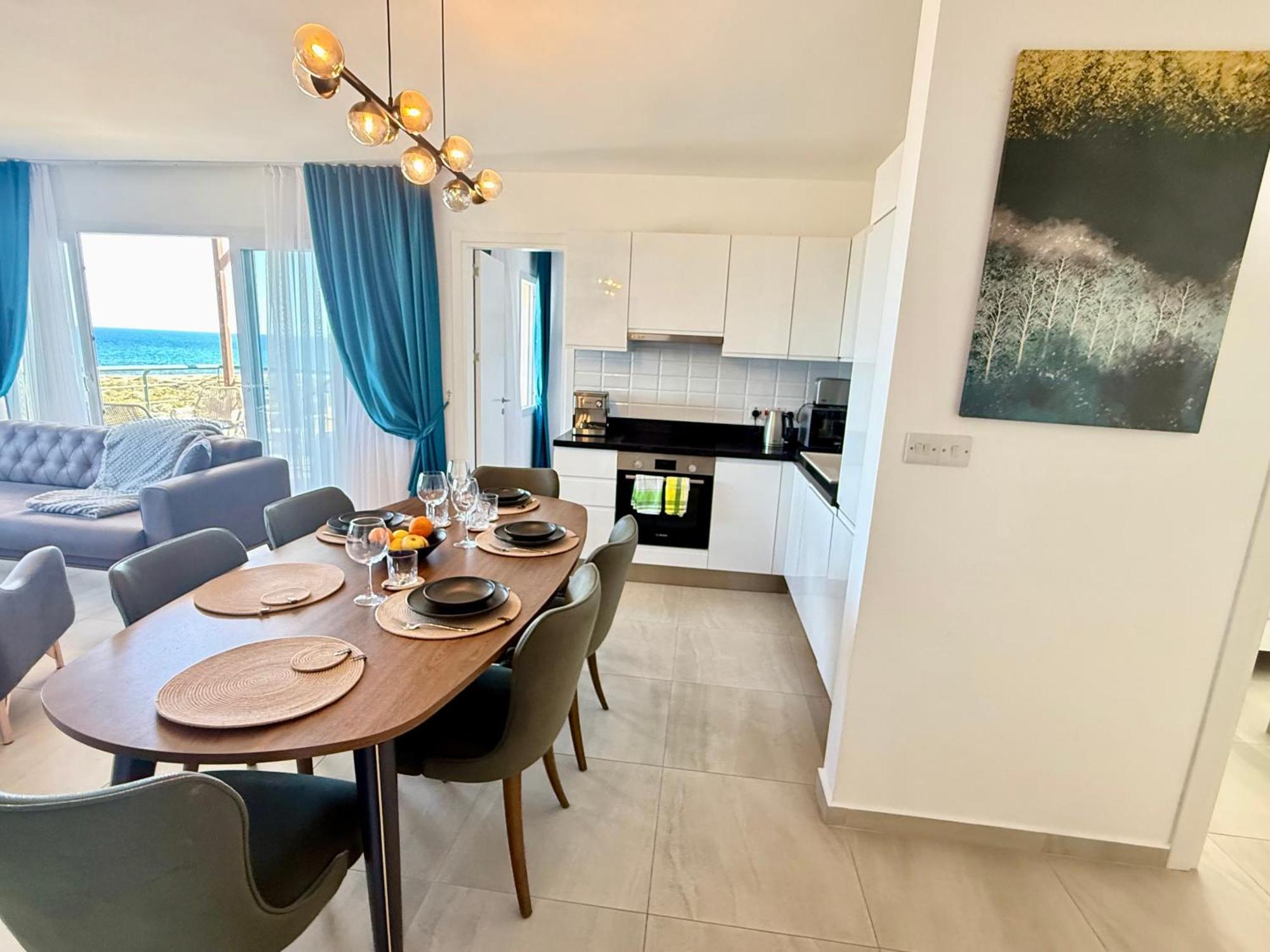 Relaxing Penthouse Suites By The Sea Vokolidha 객실 사진