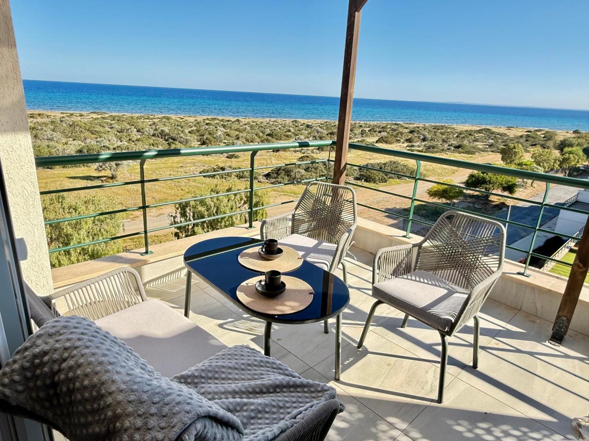 Relaxing Penthouse Suites By The Sea Vokolidha 외부 사진